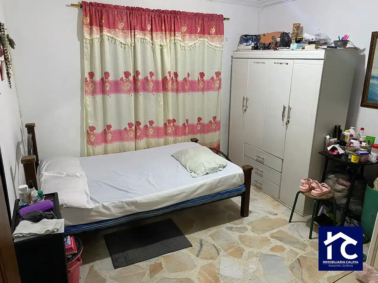 Casa de 3 pisos Barrio Decepaz Cali